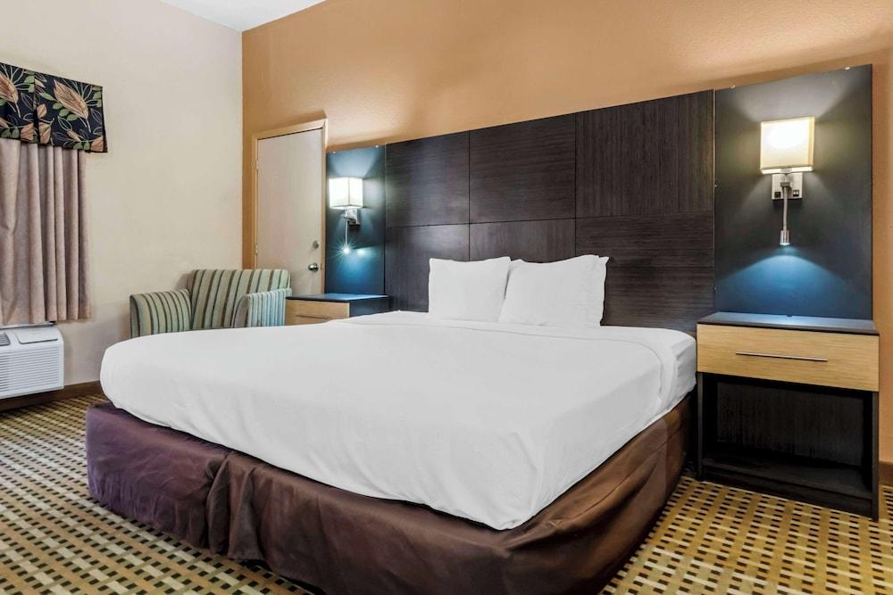 Quality Inn Amarillo West near Medical Center photo 44