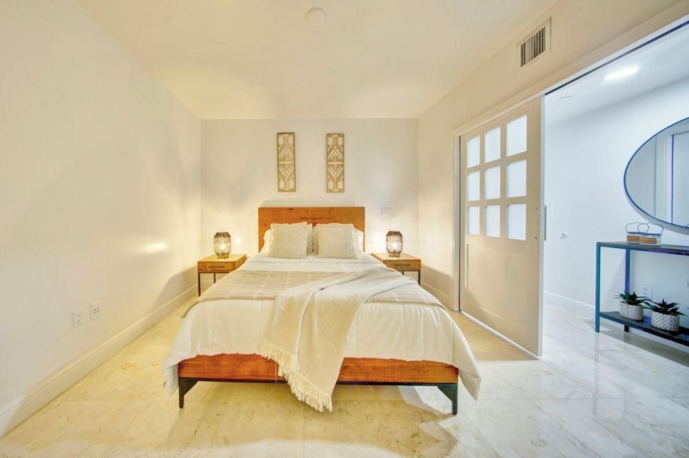 South City Suites photo 12