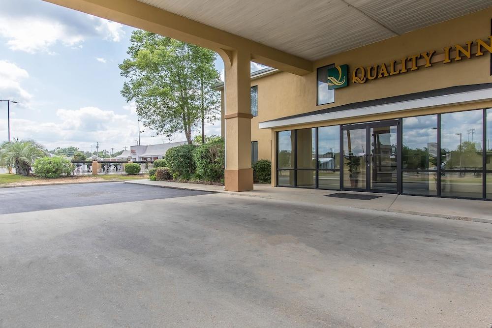 Quality Inn Andalusia photo 9