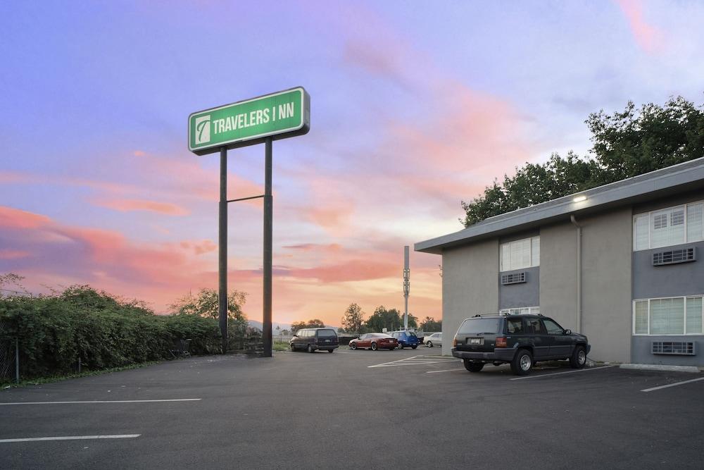 Travelers Inn Medford photo 19