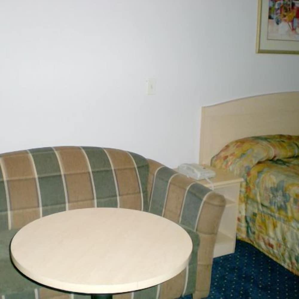 Crown Lodge Motel Oakland photo 36