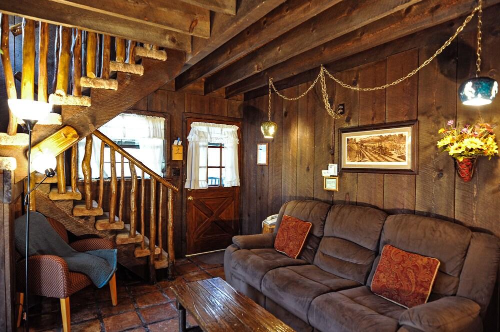 Bear Creek Motel And Cabins photo 8