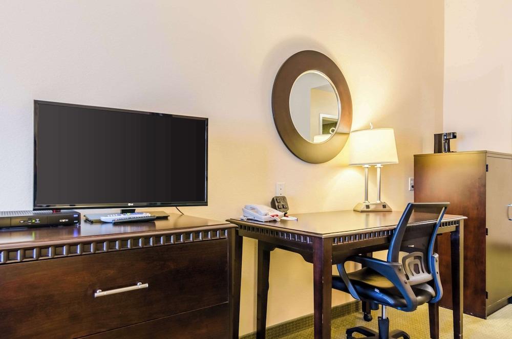 Comfort Suites Gothenburg South photo 6