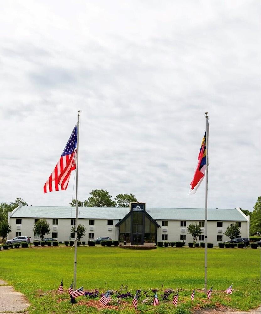 Carolina Pine Inn photo 1