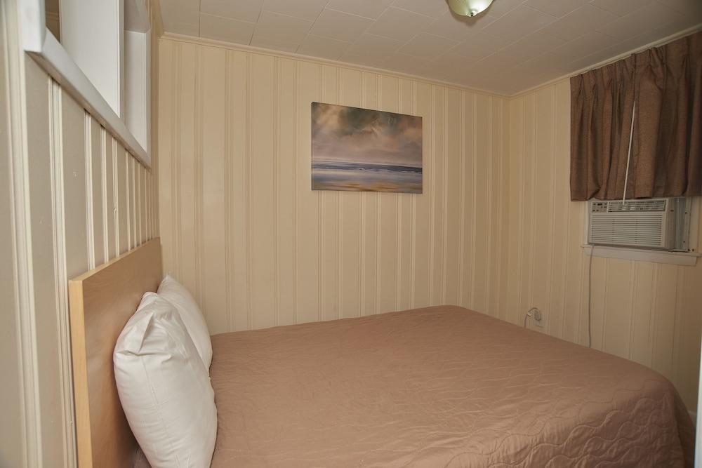 Marguerite Motel photo 9