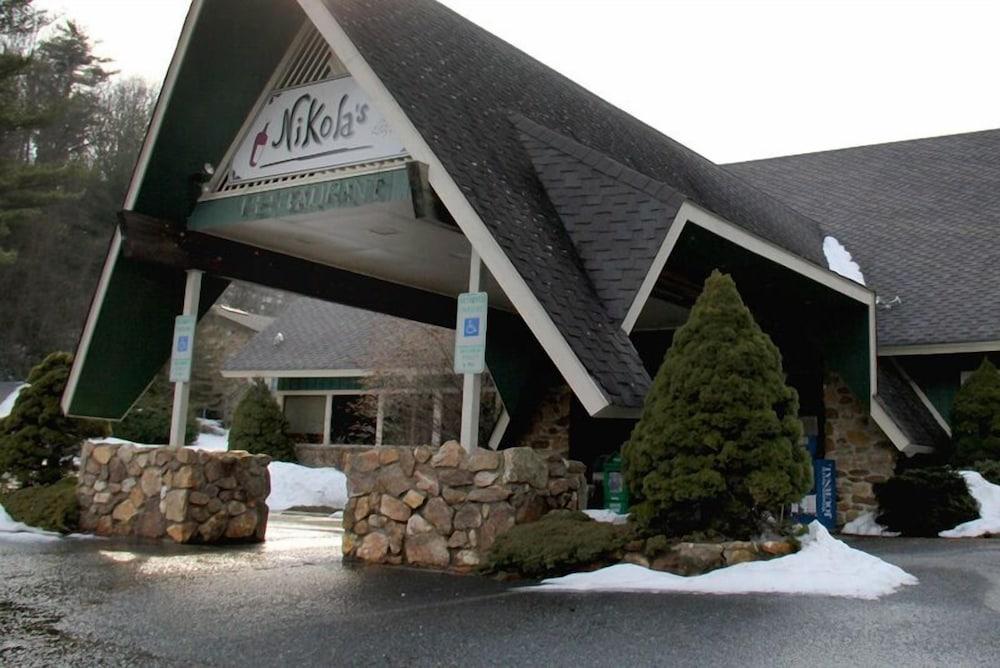 High Meadows Inn photo 21