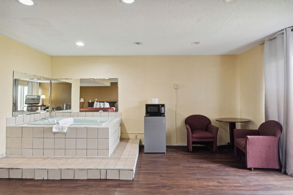 Miami Suites Hotel photo 34