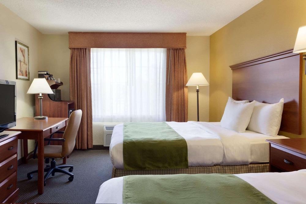 Country Inn & Suites by Radisson, Norman near University photo 8