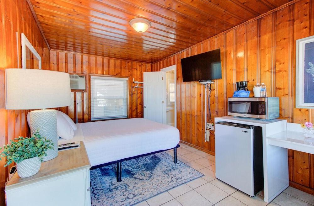 SeaWitch Motel photo 3