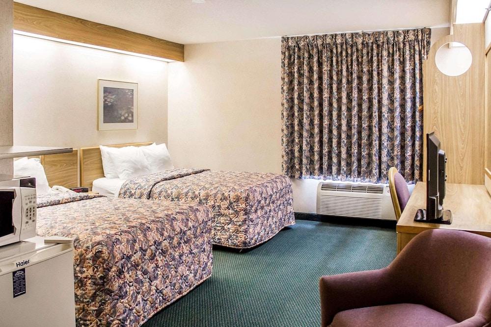 Rodeway Inn Abbotsford photo 7