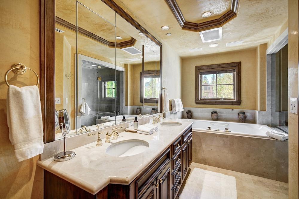 The Lodge at Vail, a RockResort by Vail Resorts photo 21