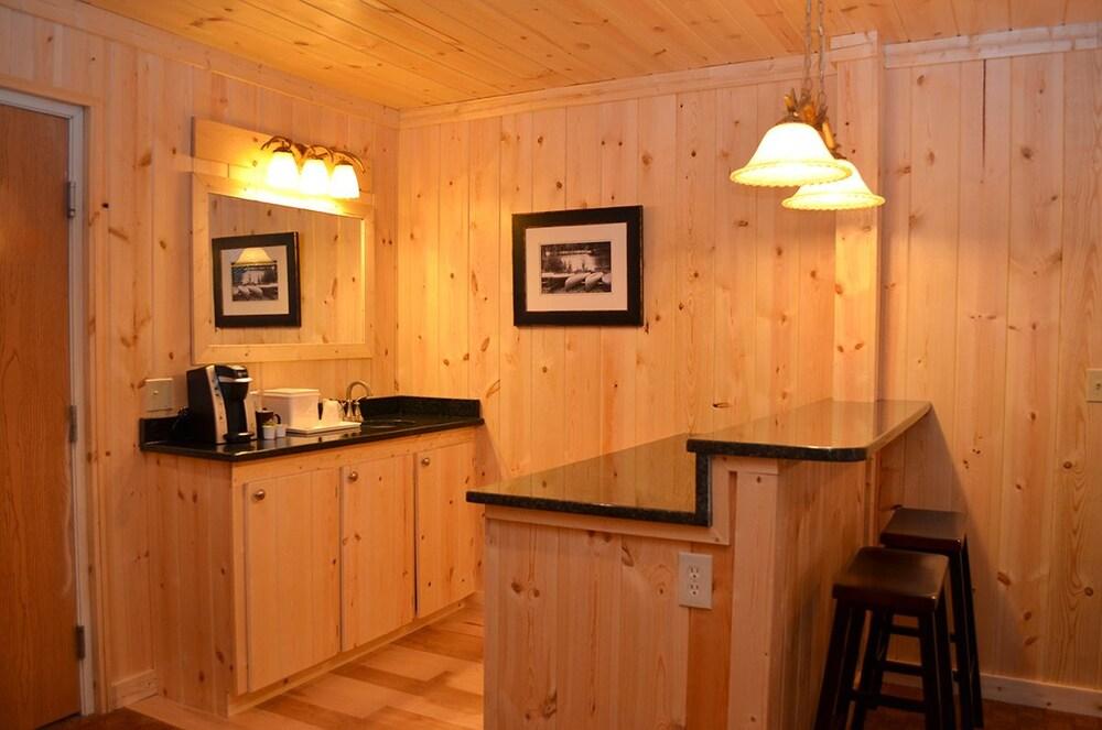 Reid Ridge Lodge photo 28