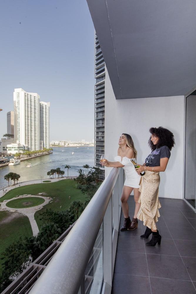 W Miami photo 8