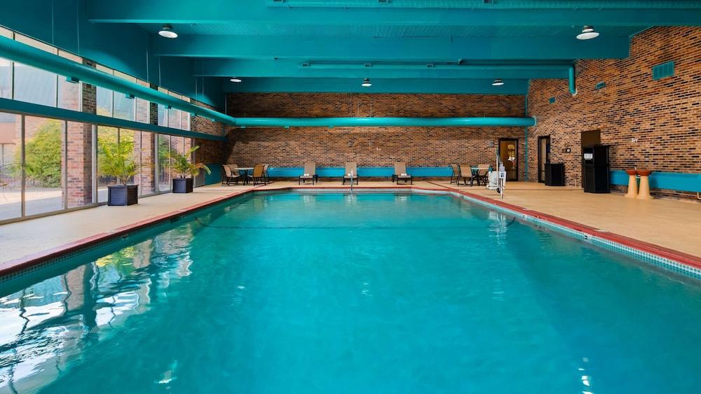 Best Western Woodhaven Inn photo 7