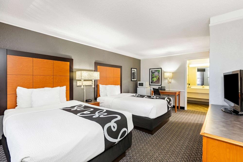 Travelodge by Wyndham El Paso - Airport photo 19