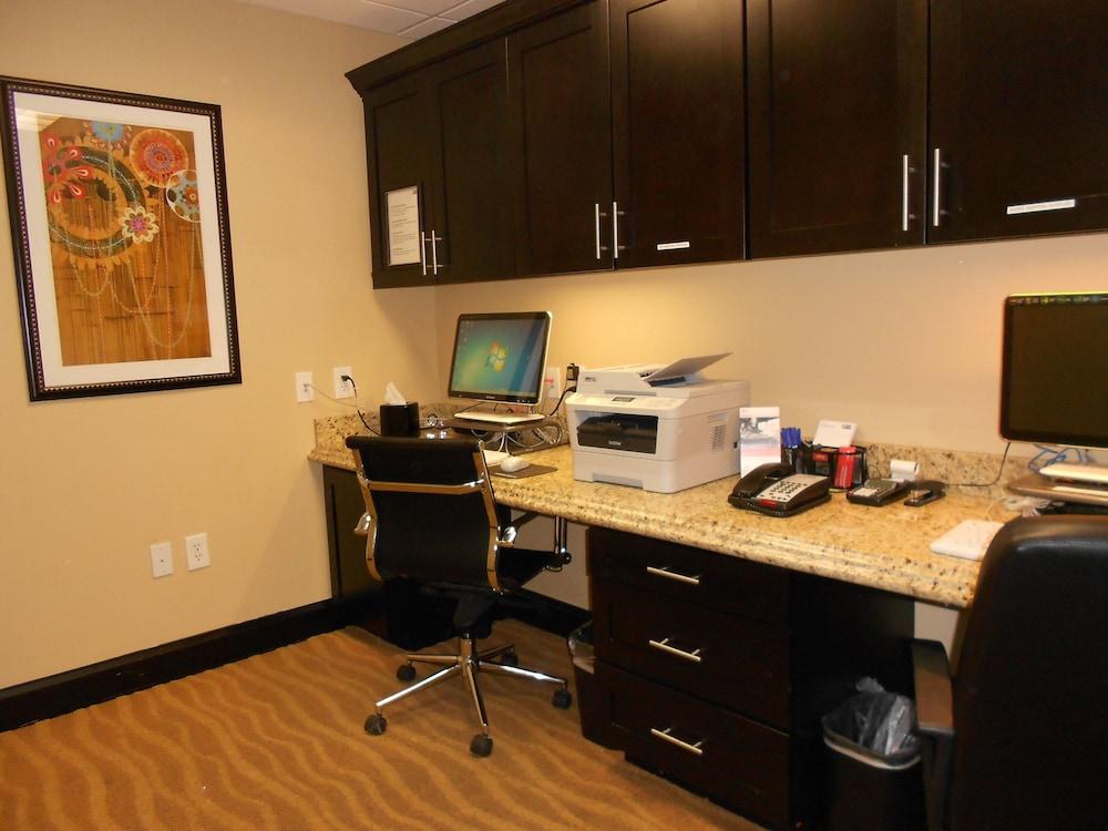 Holiday Inn Express and Suites Corpus Christi North by IHG photo 13