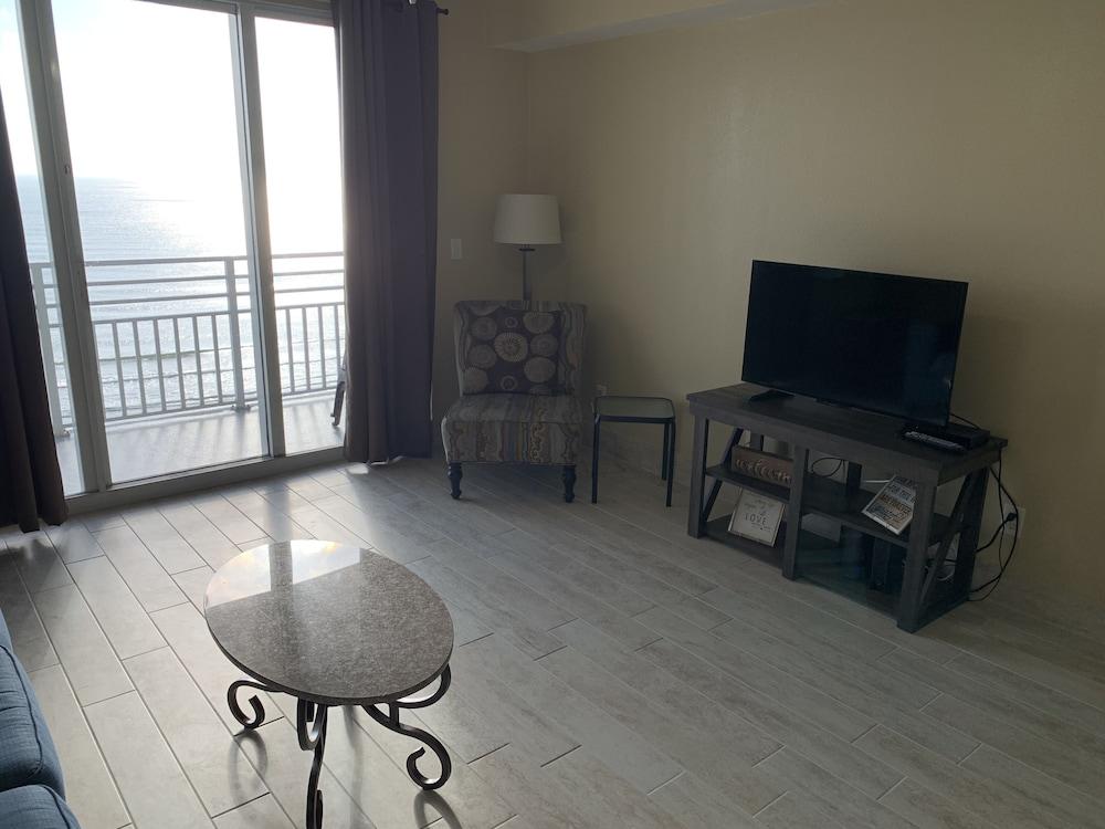 Ocean Walk Resort photo 93