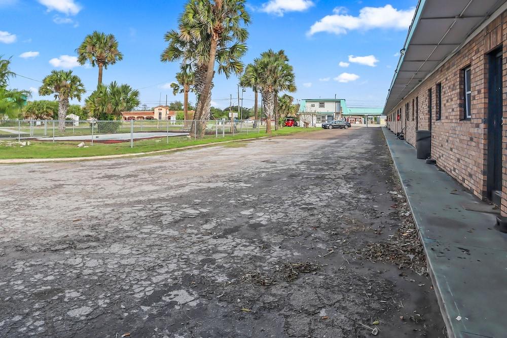 Mathis Motel photo 36