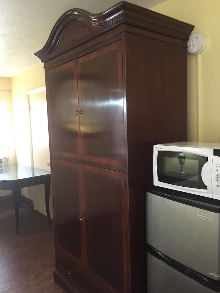 Family Inn photo 18
