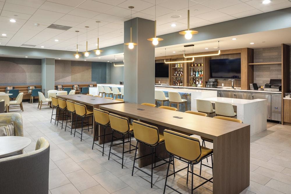 Holiday Inn & Suites Monterey Park Los Angeles by IHG photo 63
