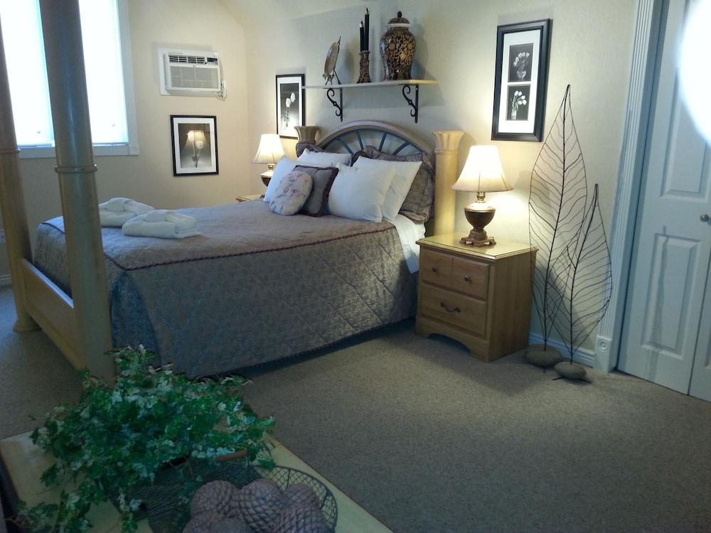 The River's Edge Motel Lodge & Resort photo 9