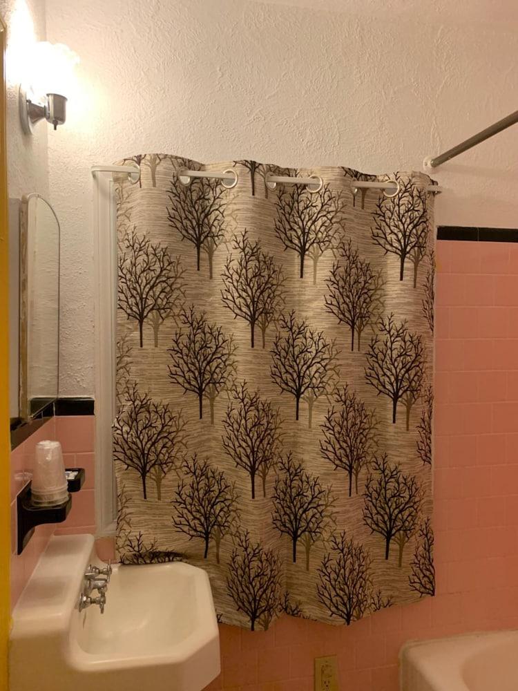 SunShine Motel photo 25