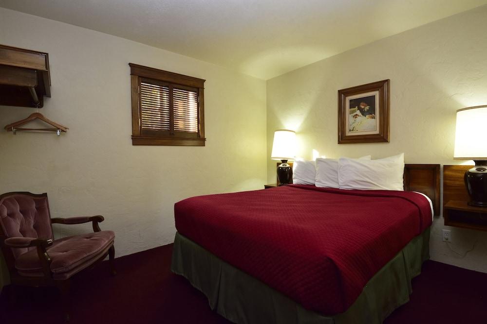 Sequim West Inn photo 10