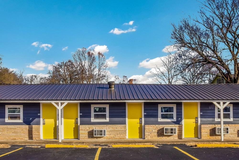 Rodeway Inn Berryville photo 29