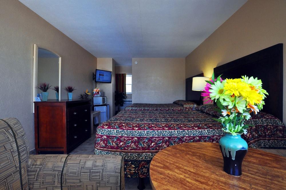 Nantucket Inn & Suites photo 7