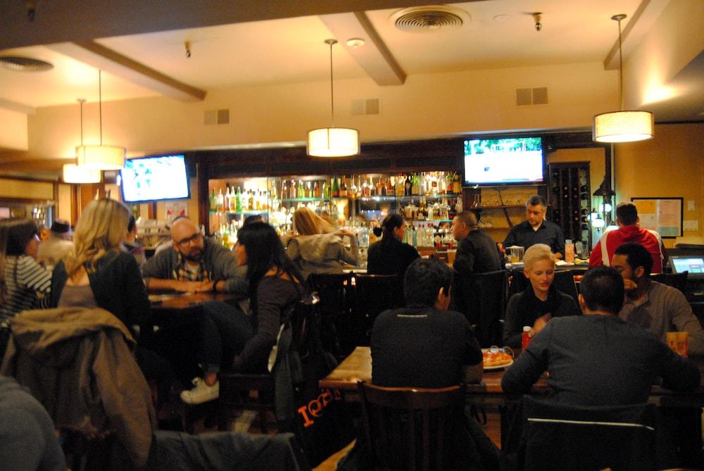 The Pickwick Hotel photo 15