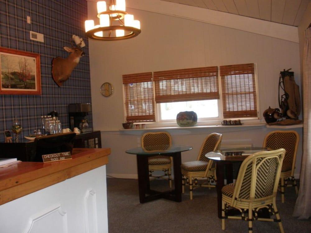 High Meadows Inn photo 30