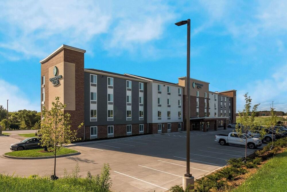 Woodspring Suites Milwaukee - Menomonee Falls photo 34