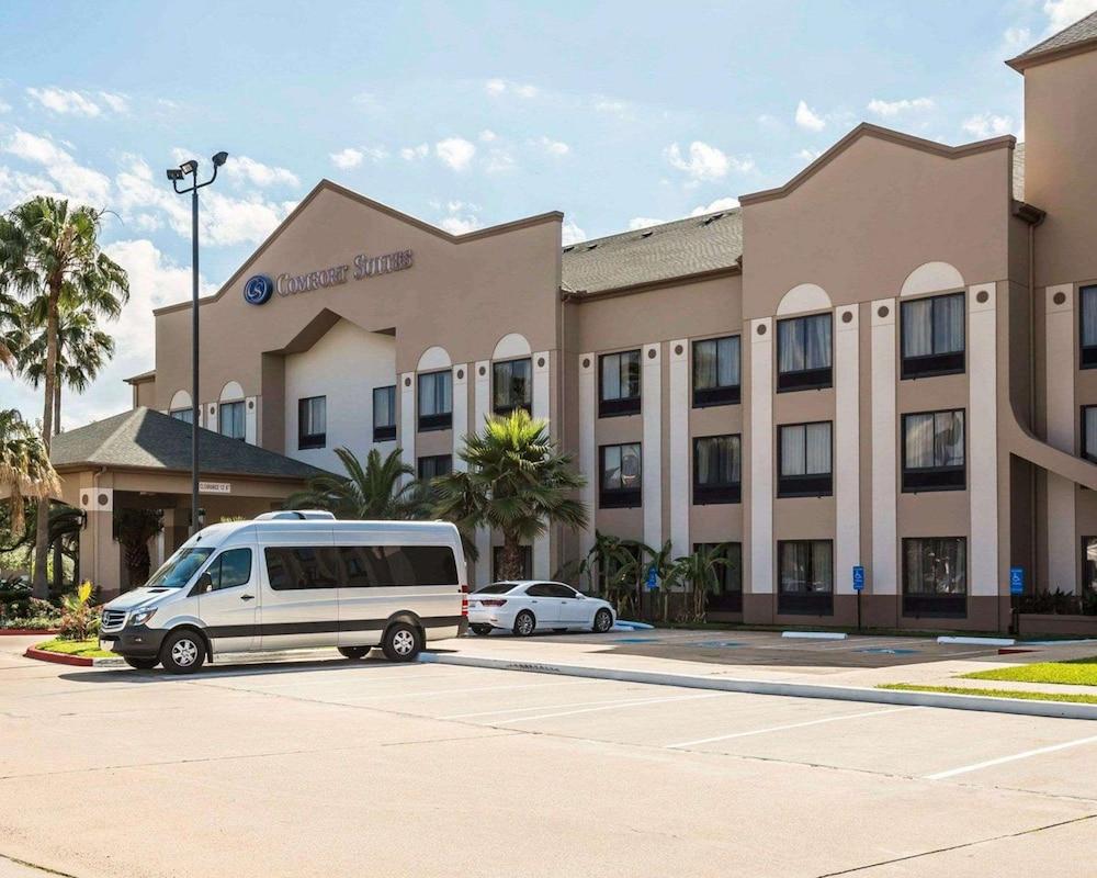 Comfort Suites Stafford Near Sugarland photo 32