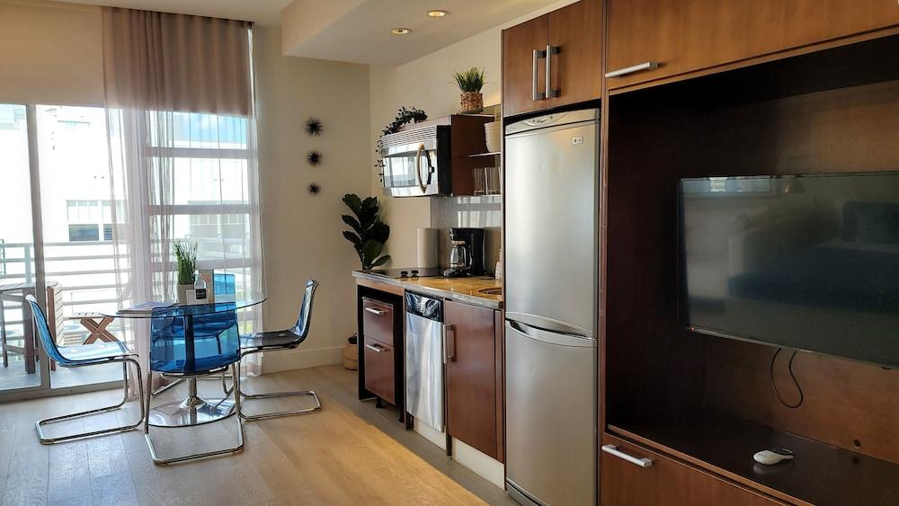 Strand Ocean Drive Suites photo 18