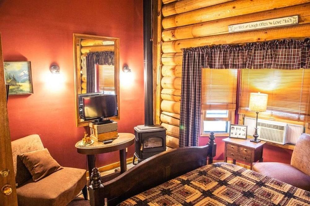 Eagle's Nest Lodge photo 31
