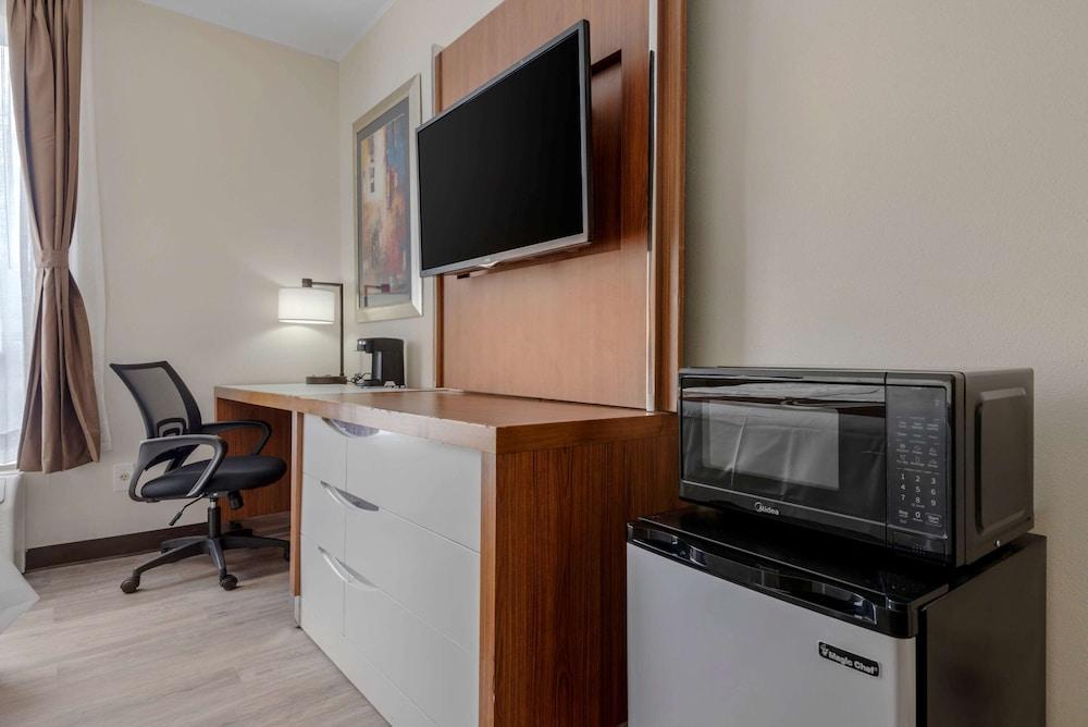 Quality Inn & Suites New Hartford - Utica photo 17