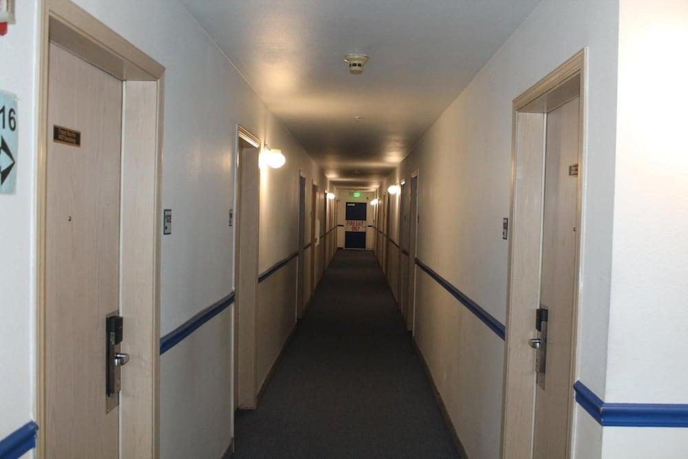 Travel Inn photo 17