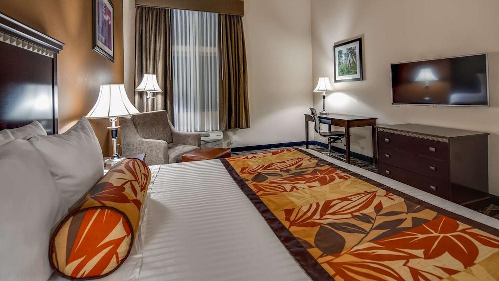 Best Western Plus Battle Ground Inn & Suites photo 15