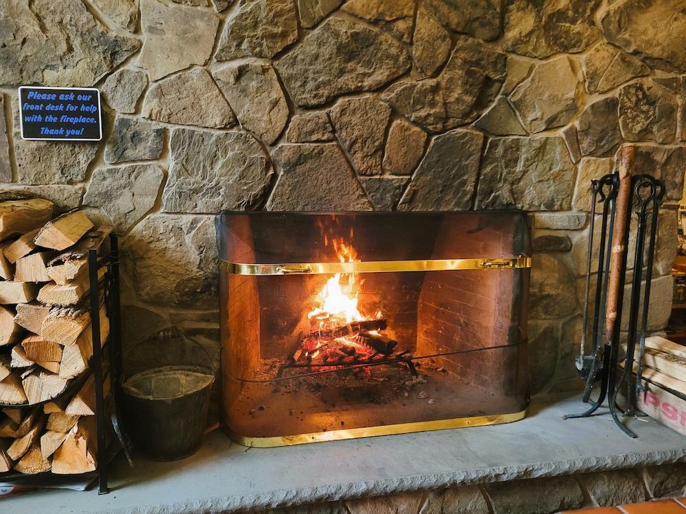 La Tourelle Inn & Spa photo 28