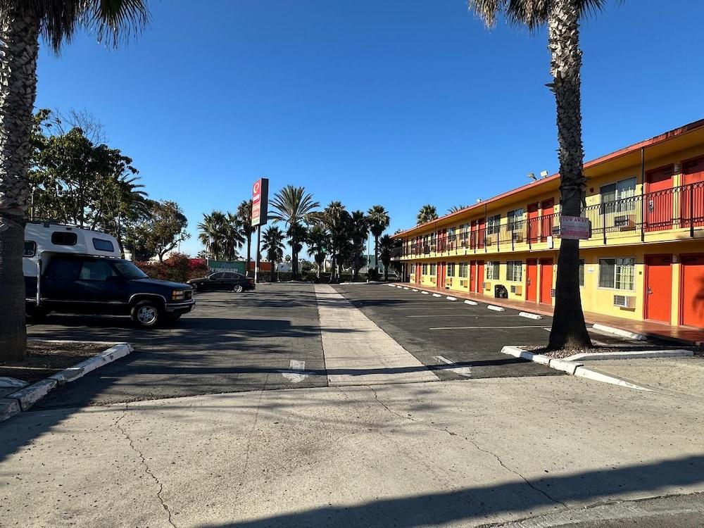 Hotel Avenida - Oceanside Camp Pendleton photo 24