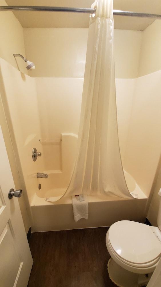 Marion Gray Plaza Motel photo 6