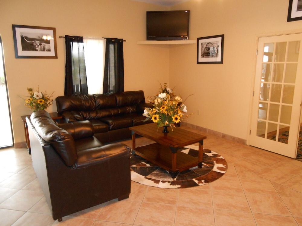 Wintergarden Inn photo 22