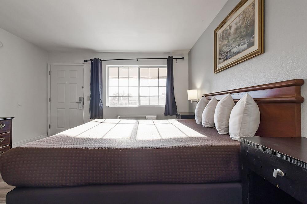 Heritage Inn Express Chico photo 42