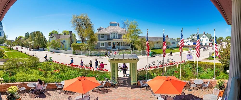 Inn on Mackinac photo 44