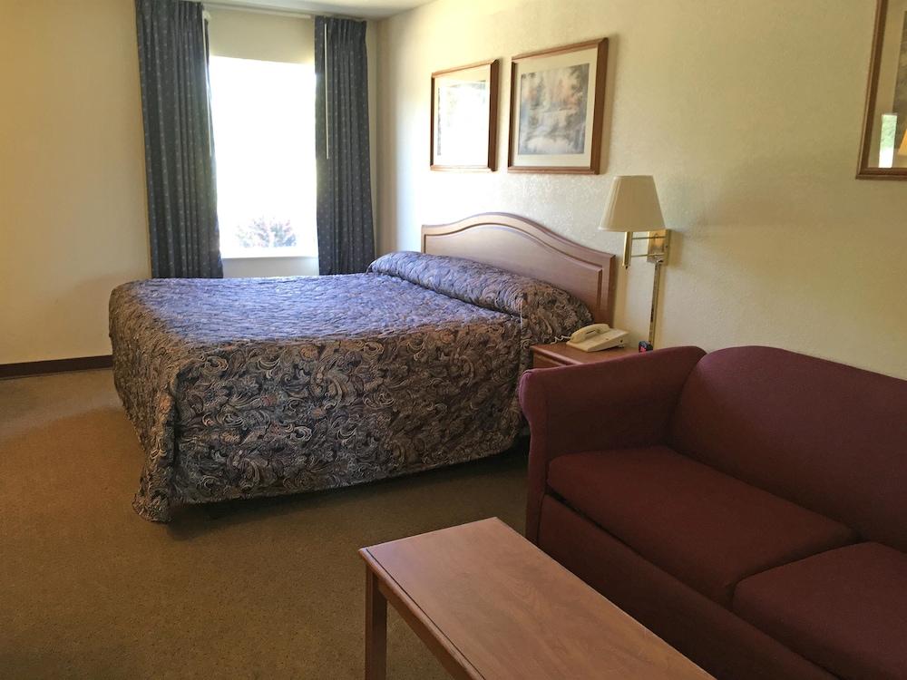 Americas Best Value Inn Smackover photo 12