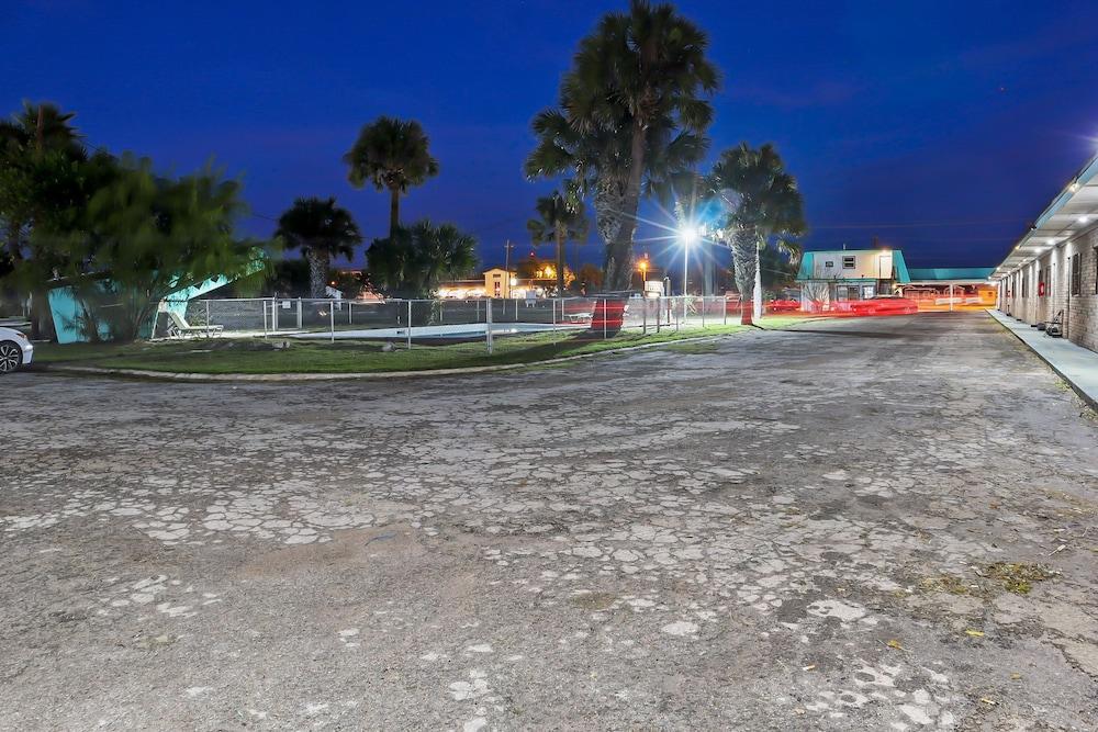 Mathis Motel photo 33
