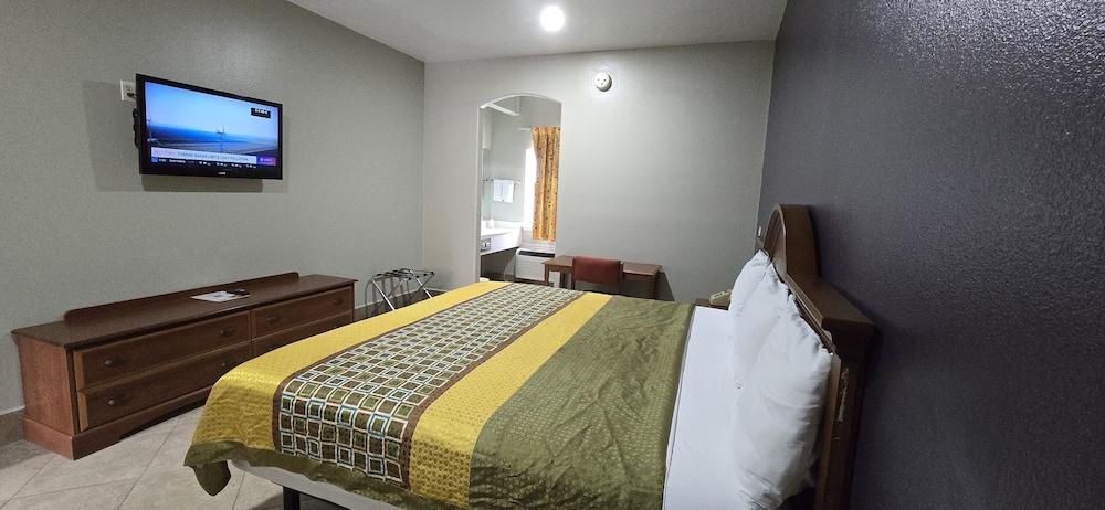 Texas Inn and Suites RGV photo 99
