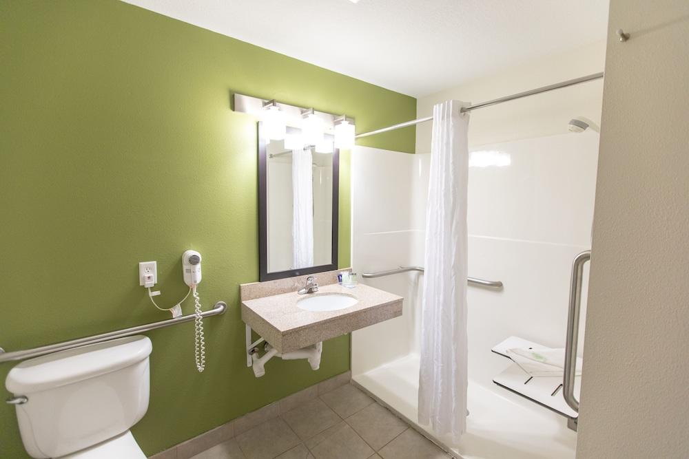Sleep Inn & Suites Pleasant Hill - Des Moines photo 85