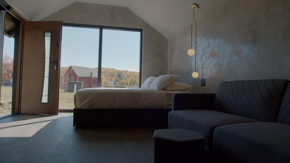 Emrose Luxury Cabins photo 2