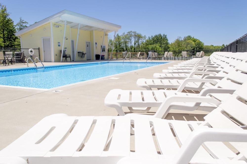 Sun N Sand Resort photo 26